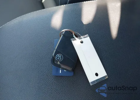 2020 Volkswagen Atlas Cross Sport 3.6L V6 Se W/Technology/3.6L V6 Se W/Technology R-Line from USA, damaged, VIN 1V26E2CA9LC218693